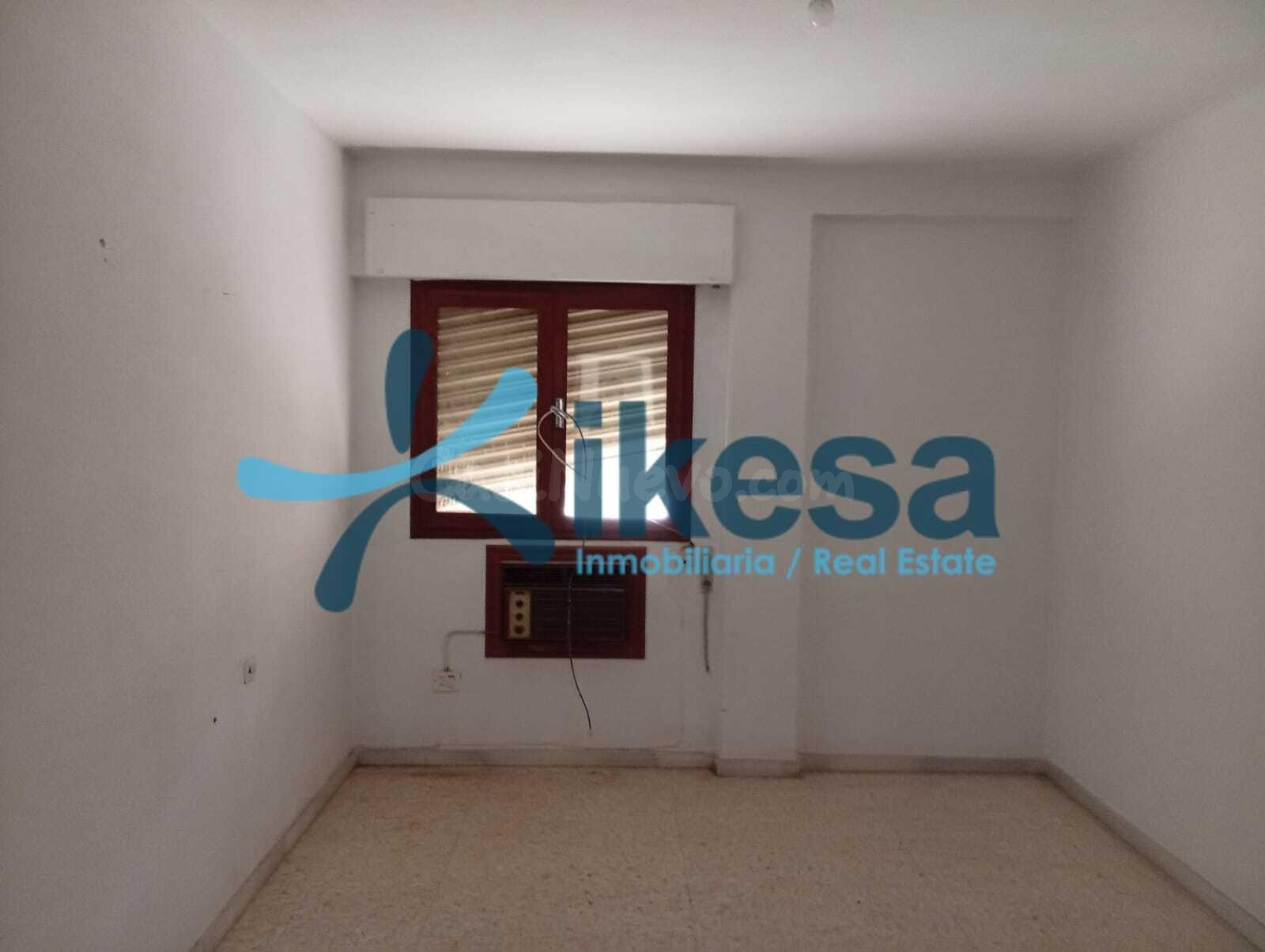 VENTA DE PISO EN BENAHADUX (ALMERÍA) - foto 3