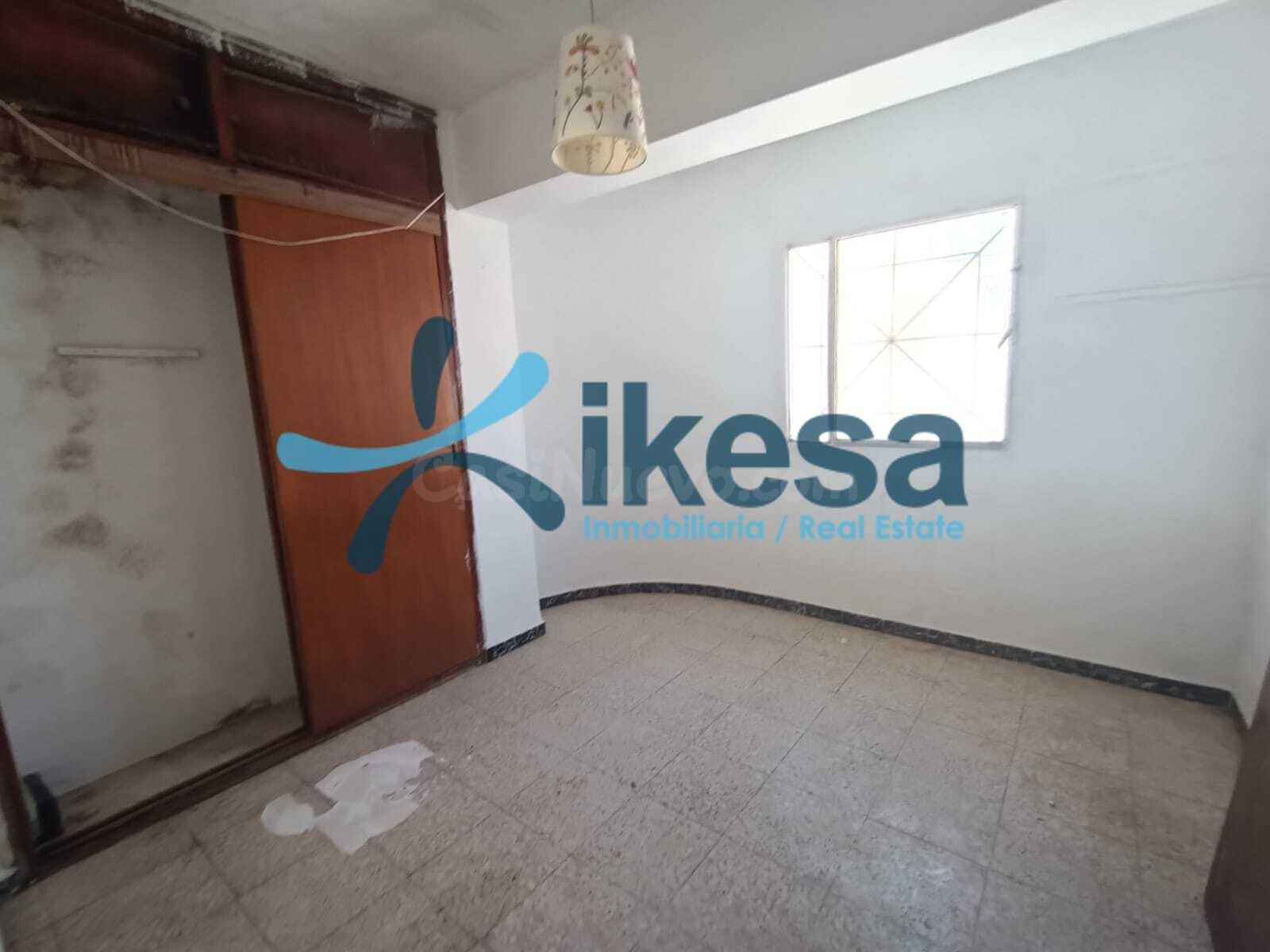 VENTA DE PISO EN LORA DEL RÍO (SEVILLA) - foto 5