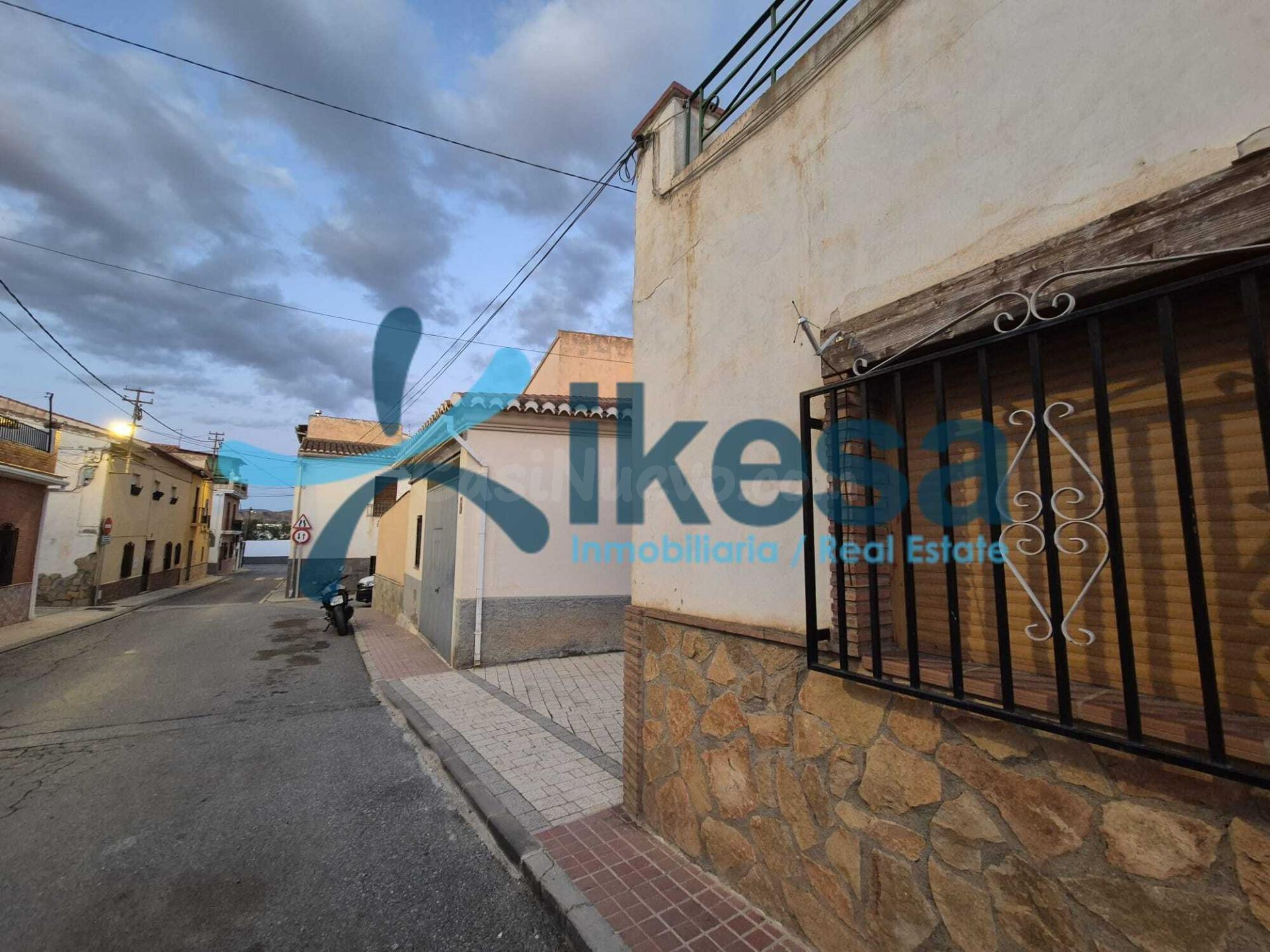 VENTA DE CASA EN GUADIX (GRANADA) - foto 4