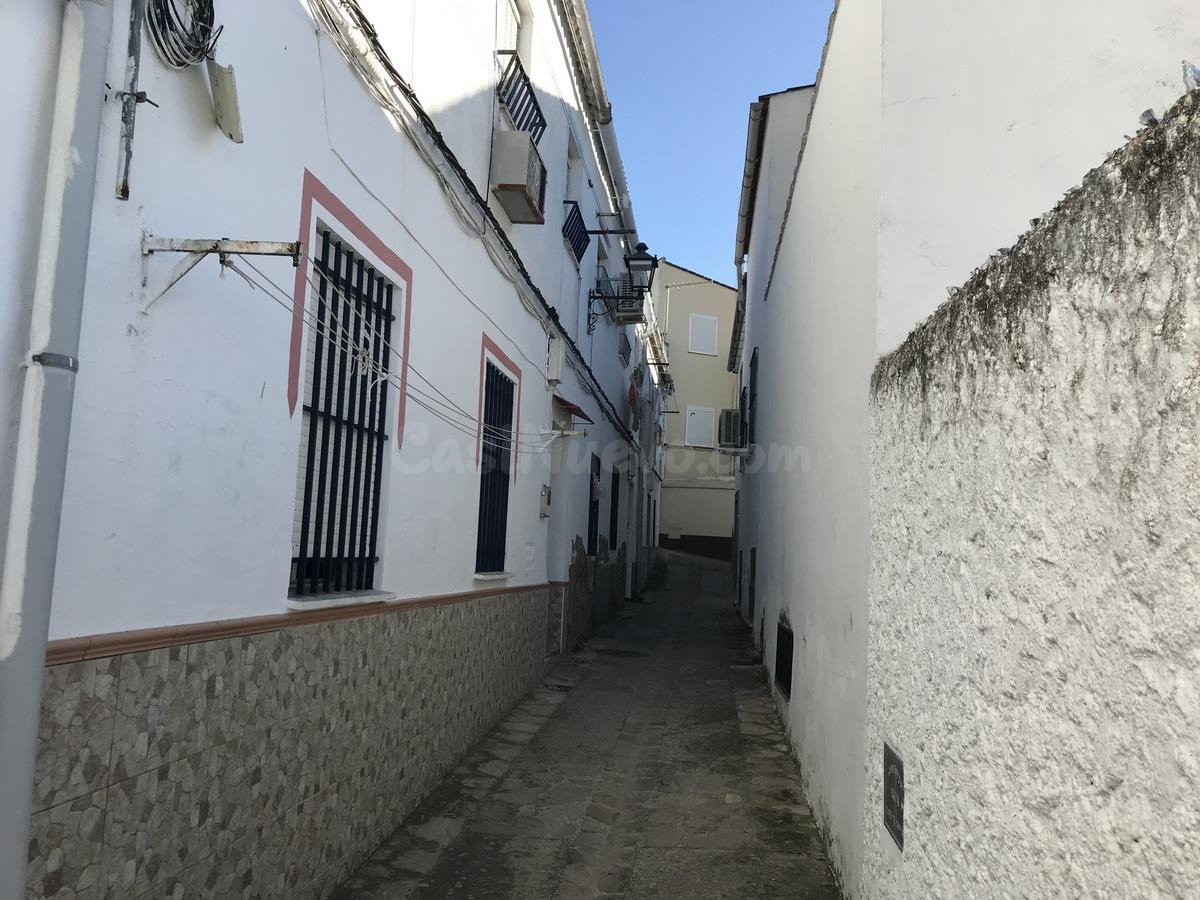 Piso en Venta en Ubrique - Oportunidad Única