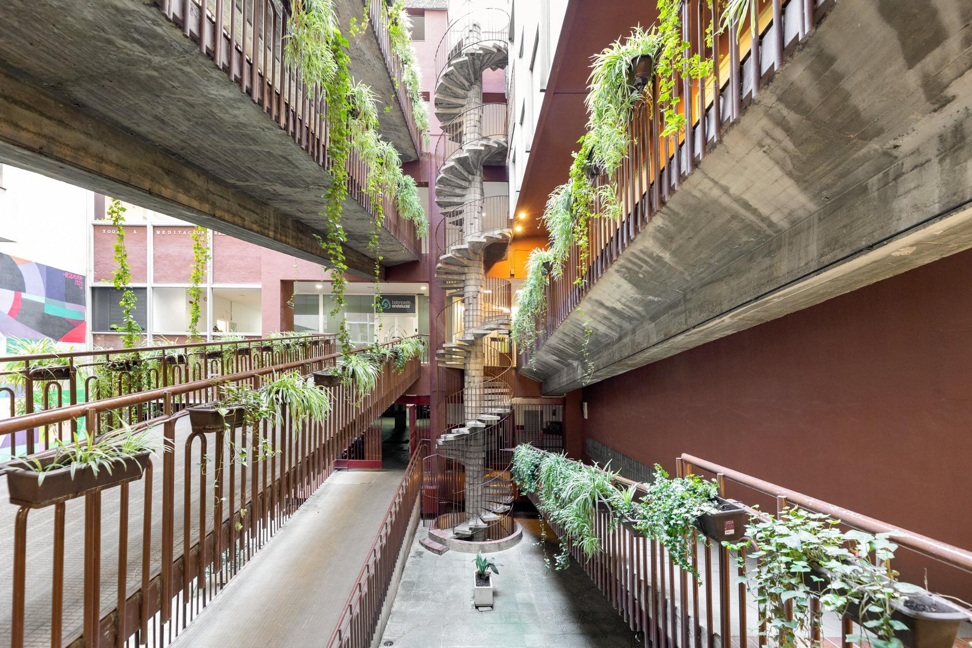 Avd Constitución, Edificio La Pirámide, Vivienda 2 dormitorios totalmente reformada