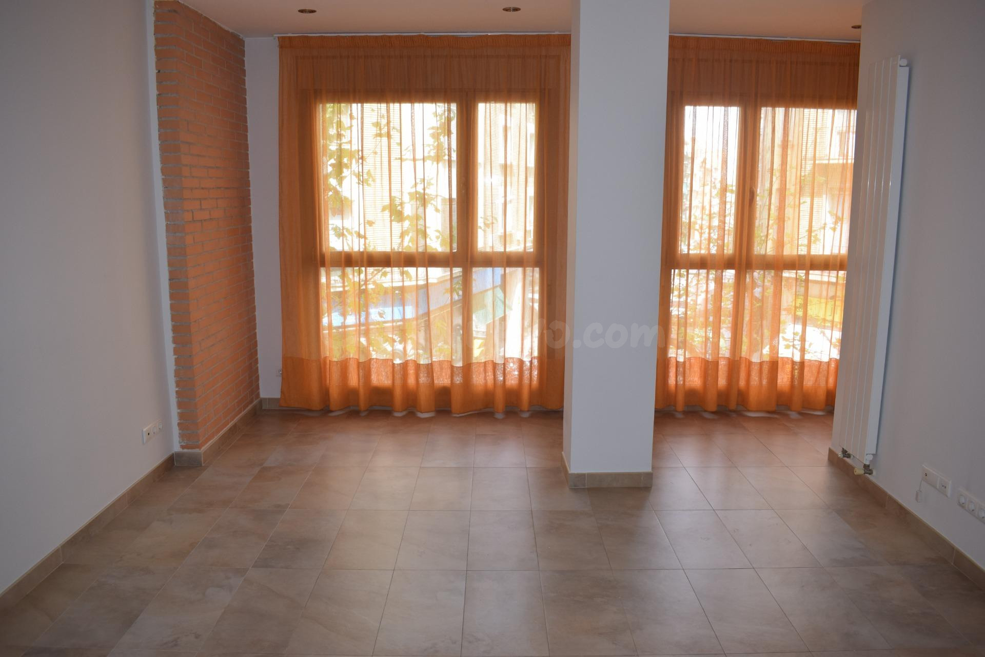 VENTA VIVIENDA CON INQUILINO NO SE PUEDE PASAR VISITAS