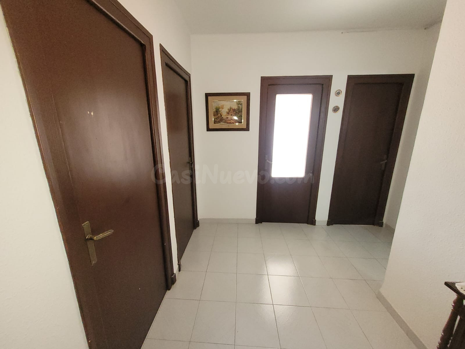 Amplio Piso Exterior en Tarazona con Terraza y Buena Ubicaci - foto 2