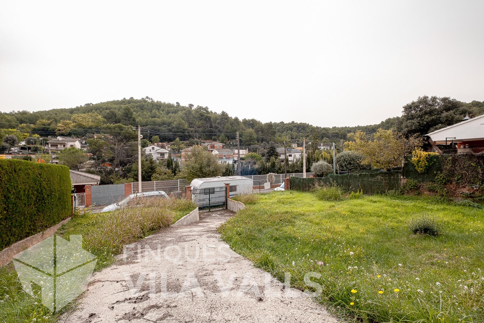 Parcela plana en Racó del Boc, sant feliu de codines - foto 3