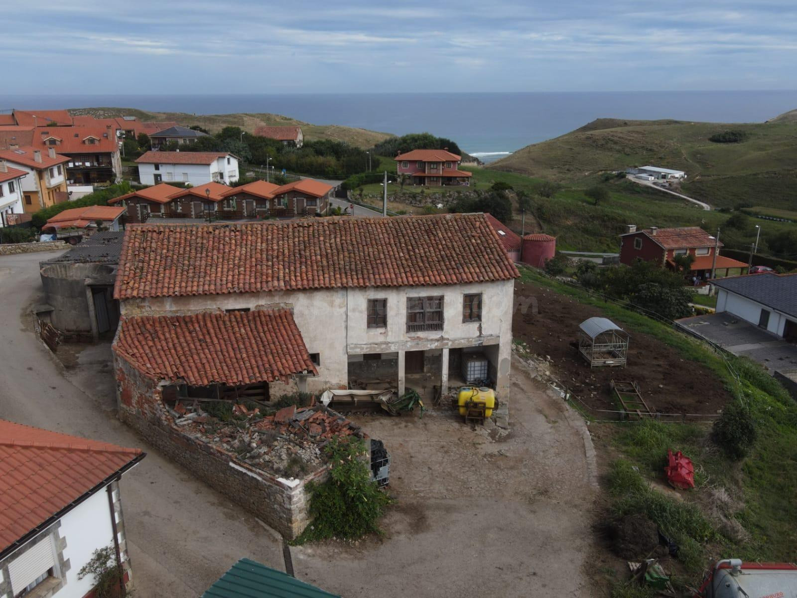 CASA PARA REHABILITAR CON VISTAS AL MAR Y MONTAÑA - foto 3