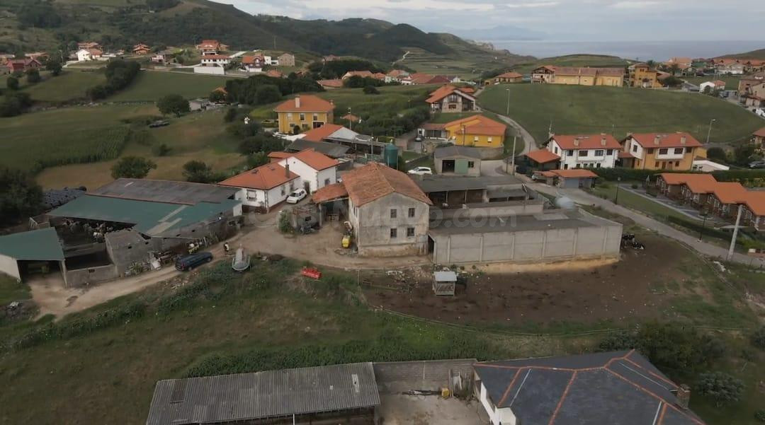 CASA PARA REHABILITAR CON VISTAS AL MAR Y MONTAÑA - foto 4