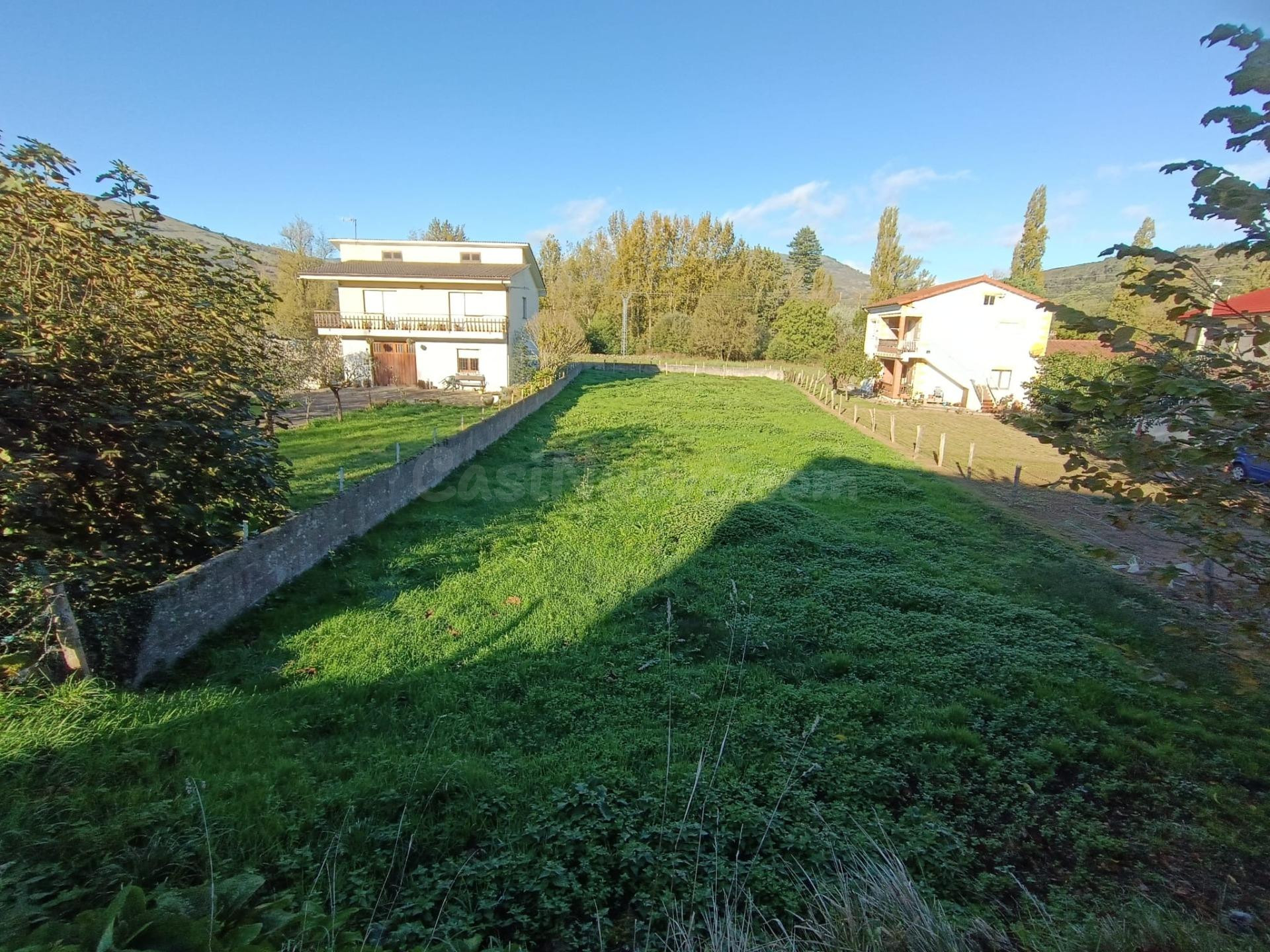 PARCELA URBANA EN RAICEDO (ARENAS DE IGUÑA) - foto 3