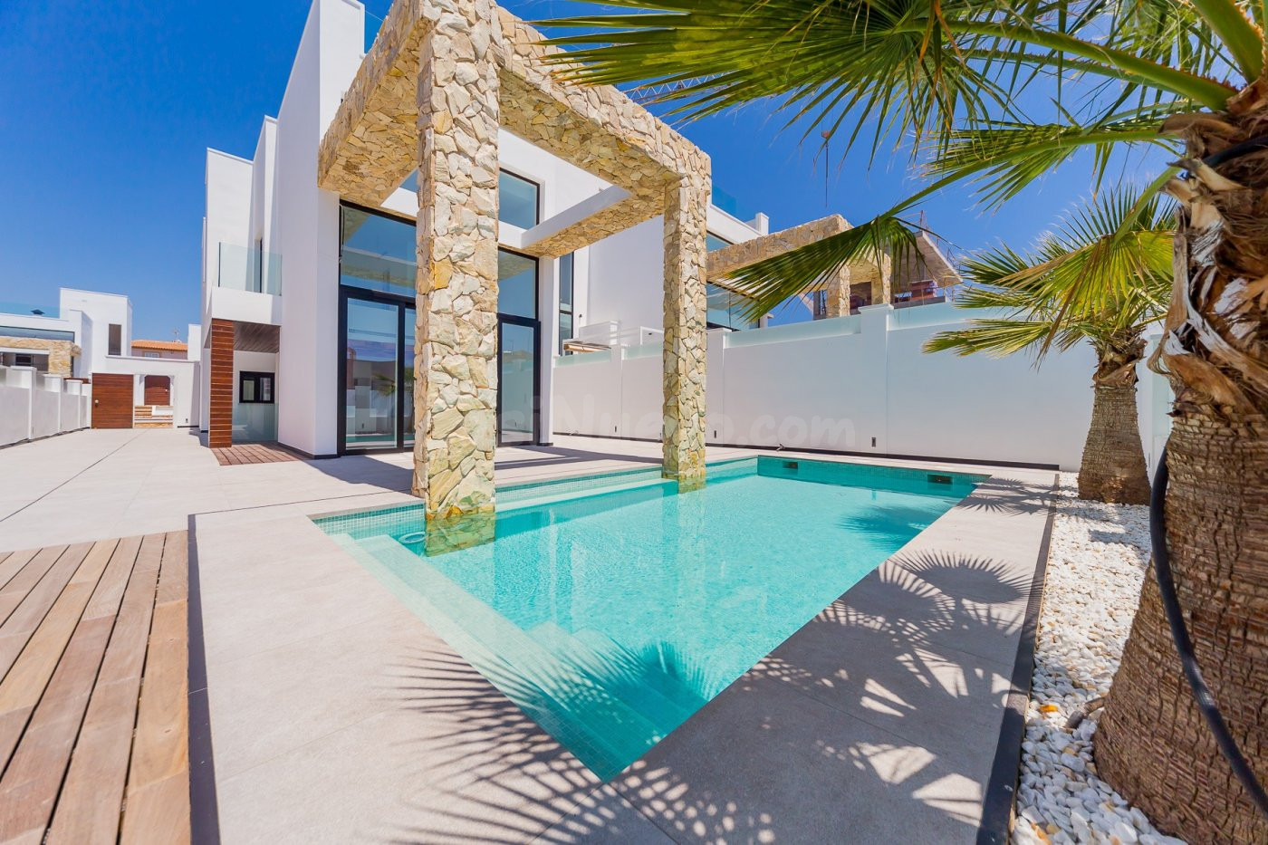 Villas de lujo 4 dormitorios, piscina privada, sótano y solarium  Cerca del mar, Costa Blanca