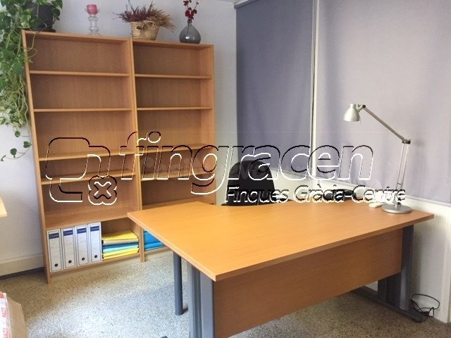 Se alquilan despachos en Sabadell