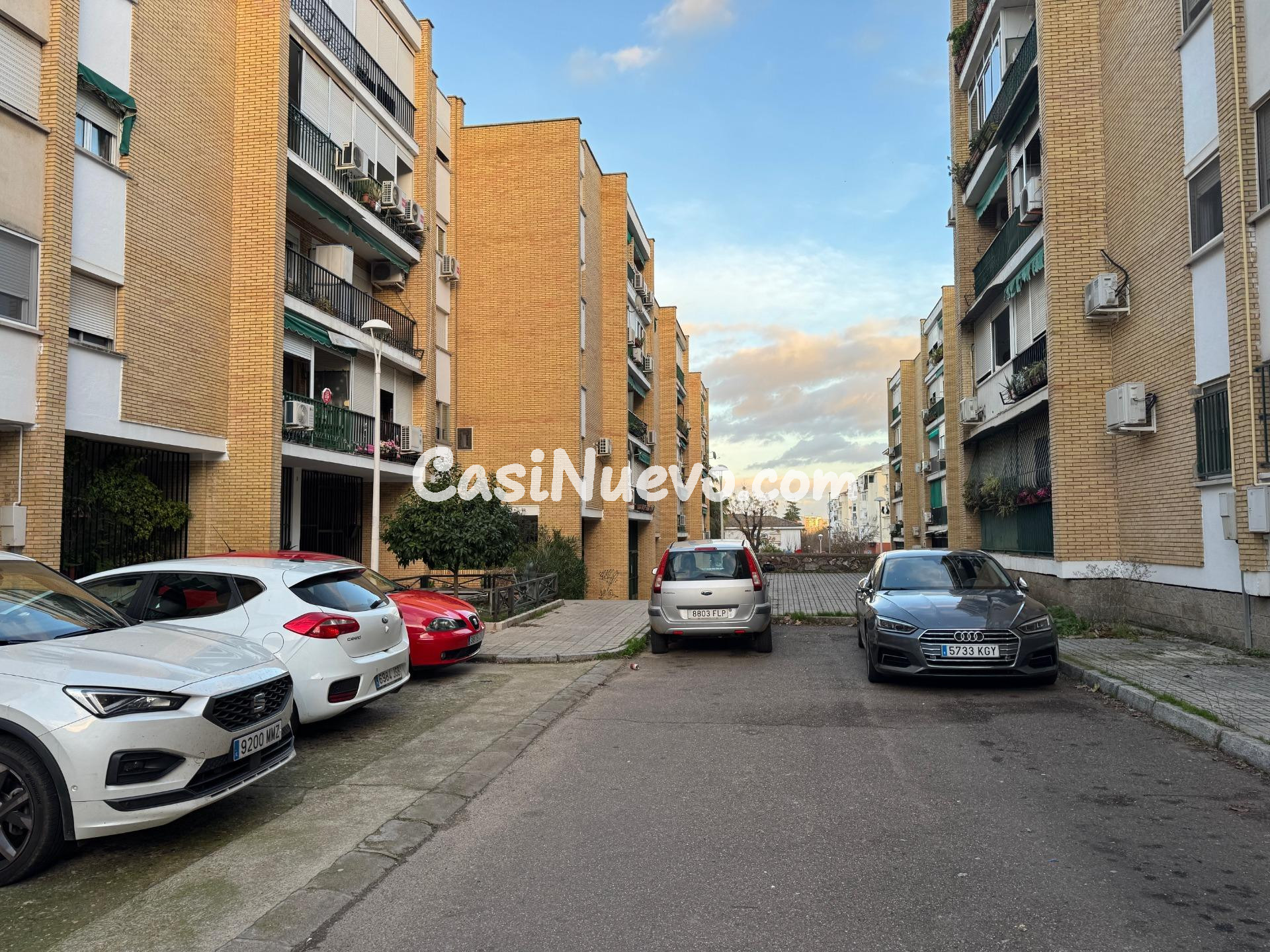CASABANCO VENDE  PISO DE TRES DORMITORIOS EN MÉRIDA.
