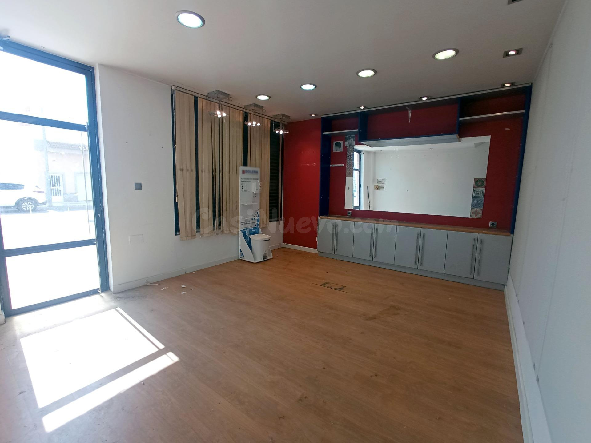 Local comercial en Roldán - foto 5