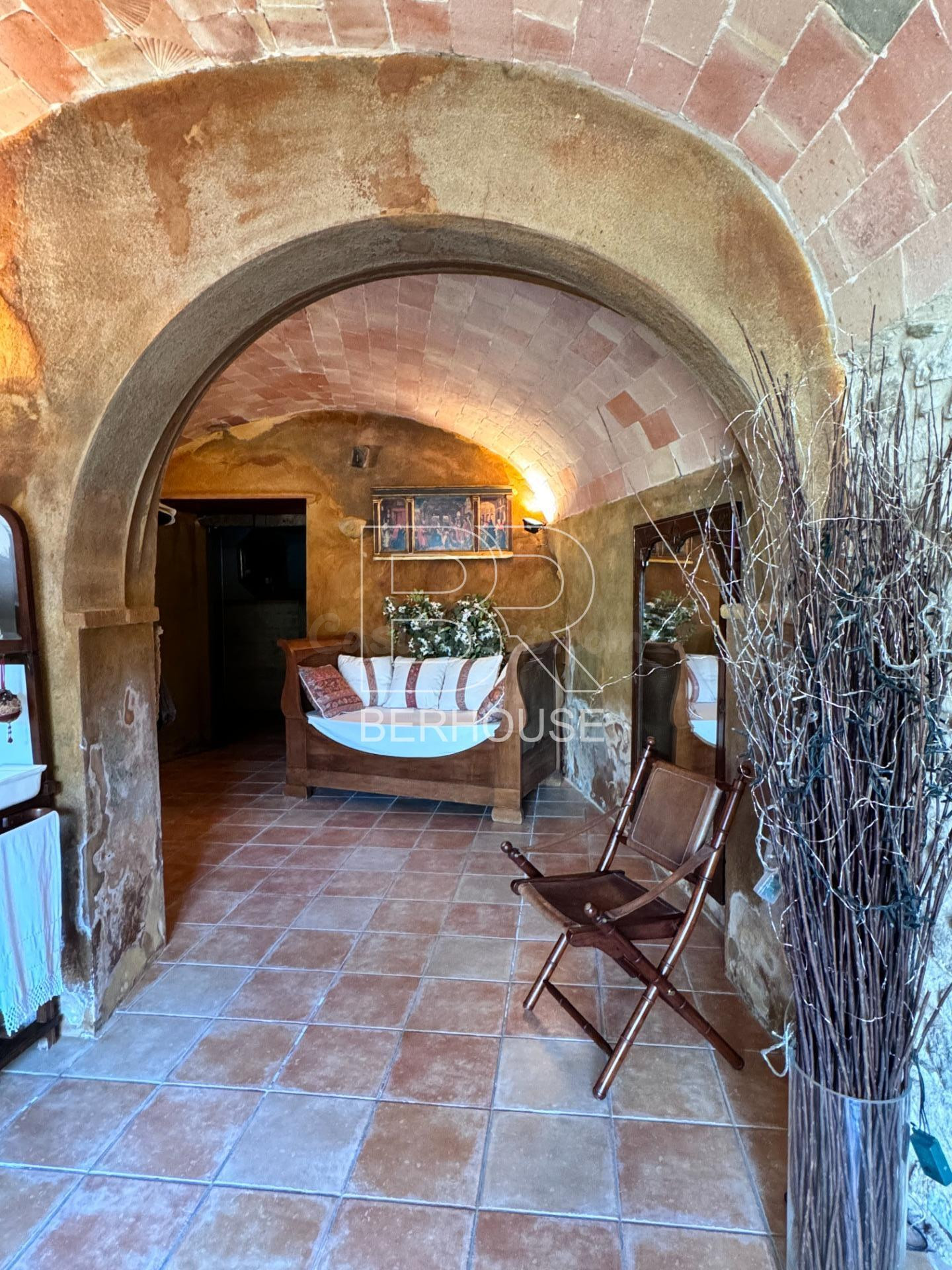 Masía con mucho encanto, situada en Bordils, Girona - foto 4
