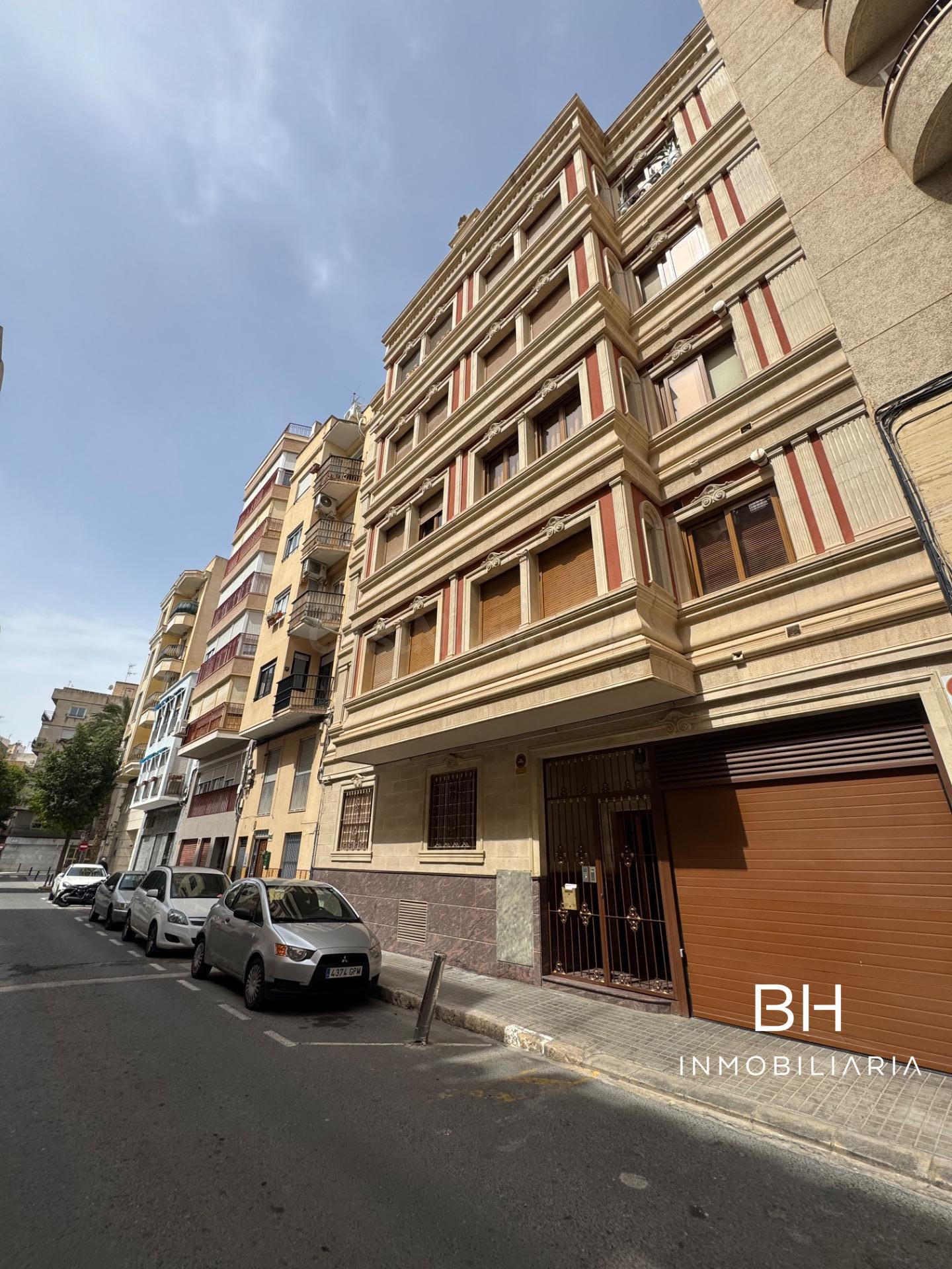 PISAZO SEÑORIAL EN EL CENTRO CON PLAZA DE GARAJE