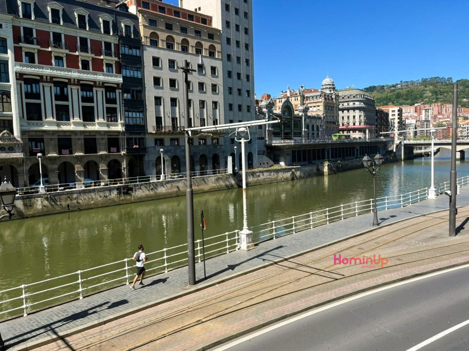 Se Alquila bonito piso por temporadas en pleno Casco Viejo de Bilbao