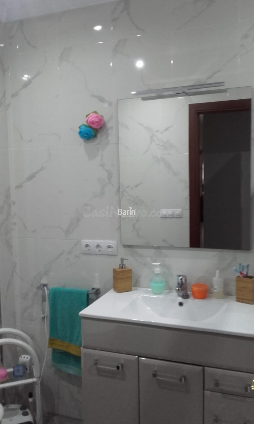 Casa de 3 plantas en la Victoria - foto 4