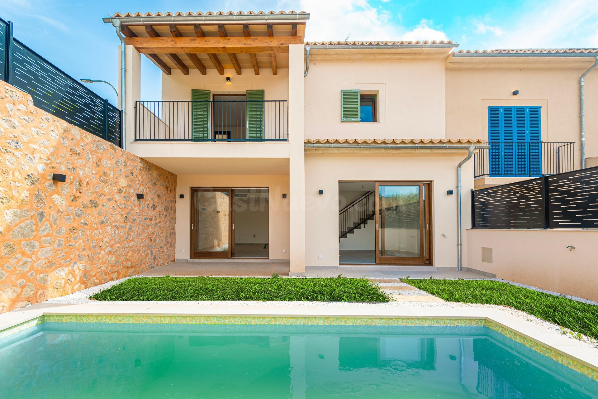 3 UNIDADES DE CHALETS UNIFAMILIARES ENTRE MEDIANERAS A ESTRENAR