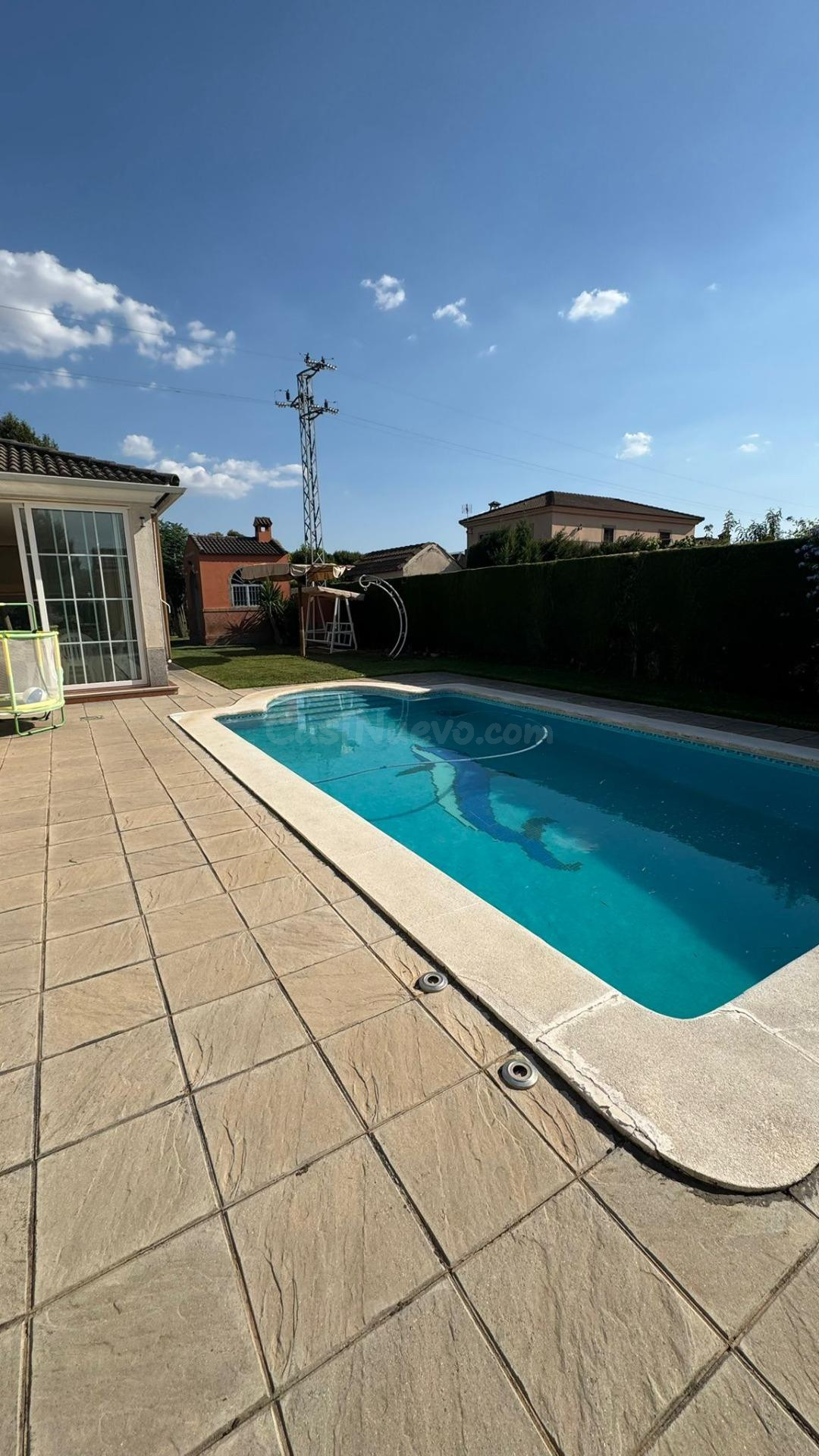 CHALET CON ENCANTO EN TERRENO RUSTICO