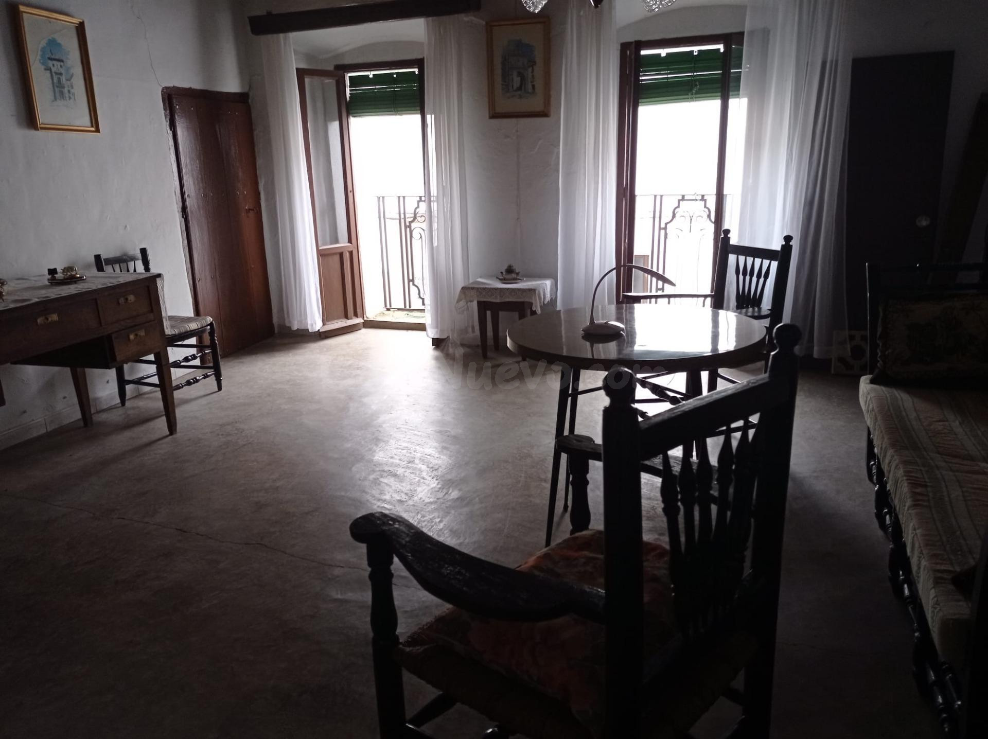 Se vende casa de dos plantas en Ceclavín, Cáceres - foto 3