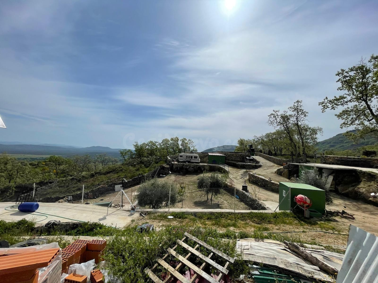 PARCELA DE 10 HECTÁREAS EN MONTÁNCHEZ
