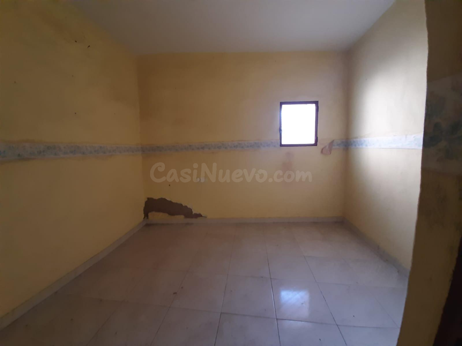 Gran casa de pueblo con terraza en Valdefuentes - foto 5