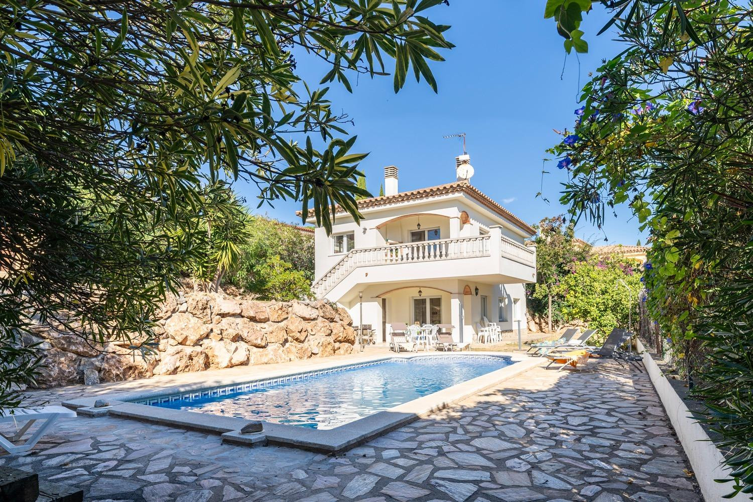 Casa con vistas al mar en Montgó con piscina, sauna y licencia turística