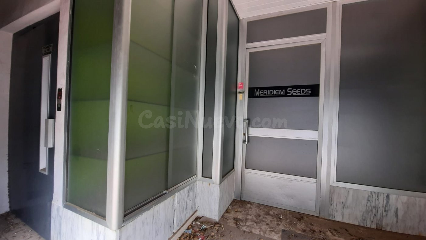 OPORTUNIDAD, SE VENDE LOCAL COMERCIAL  EN EL CENTRO DE TORRE - foto 5