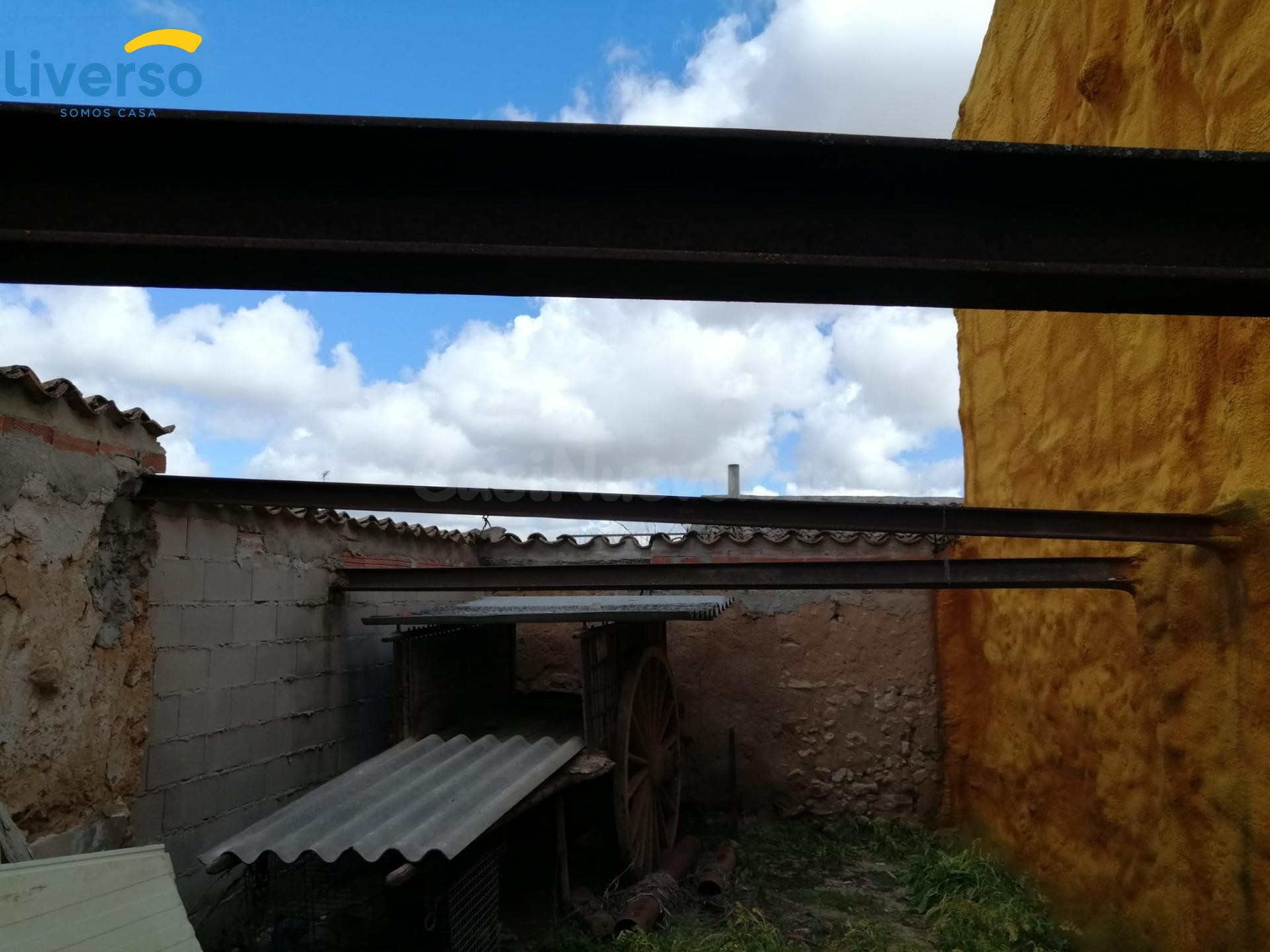 COCHERA-SOLAR EN LA AGUILERA - foto 3