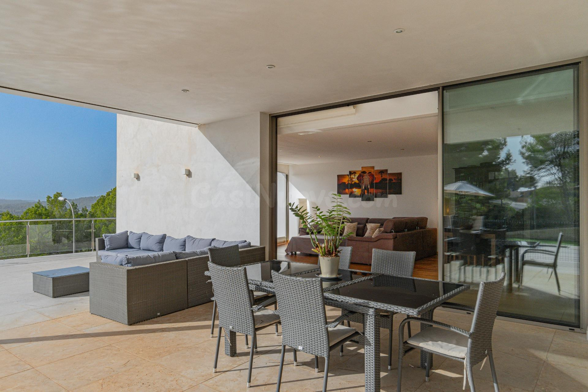 Moderna villa con piscina en Cala Vinyes - foto 5
