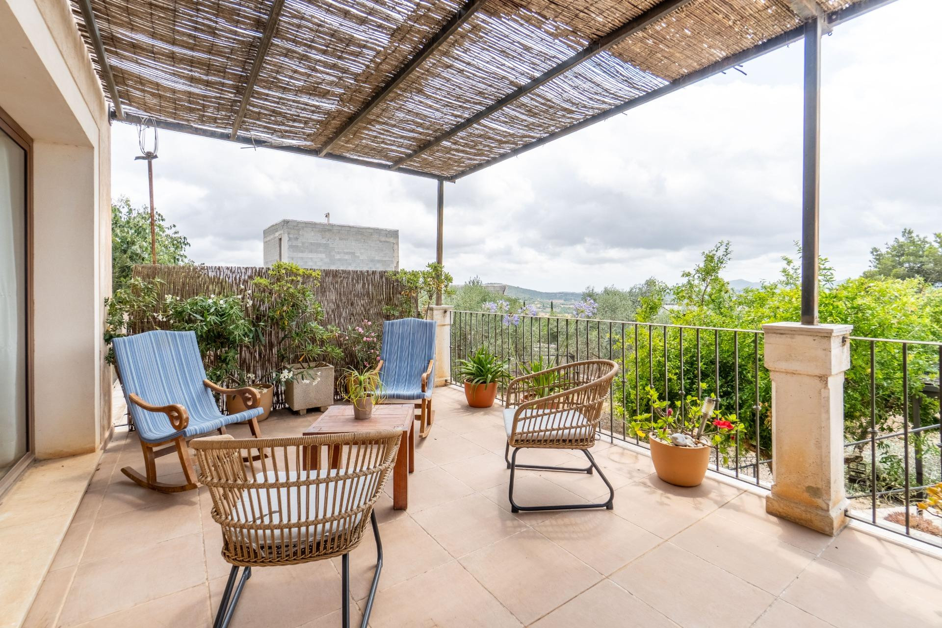 Chalet con piscina, licencia vacacional y vistas en Manacor - foto 5
