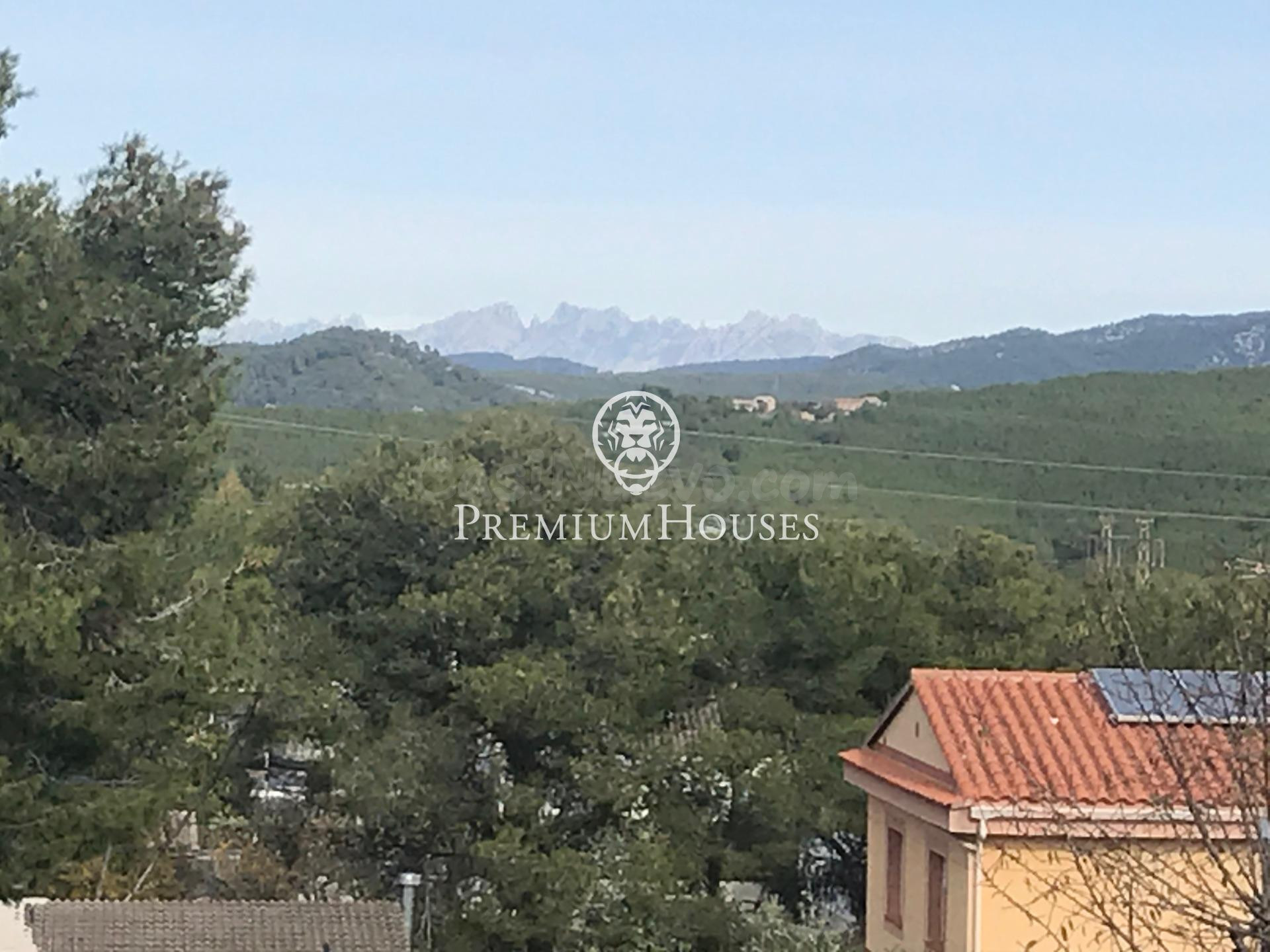 Terreno muy plano con excelentes vistas al mar a la venta