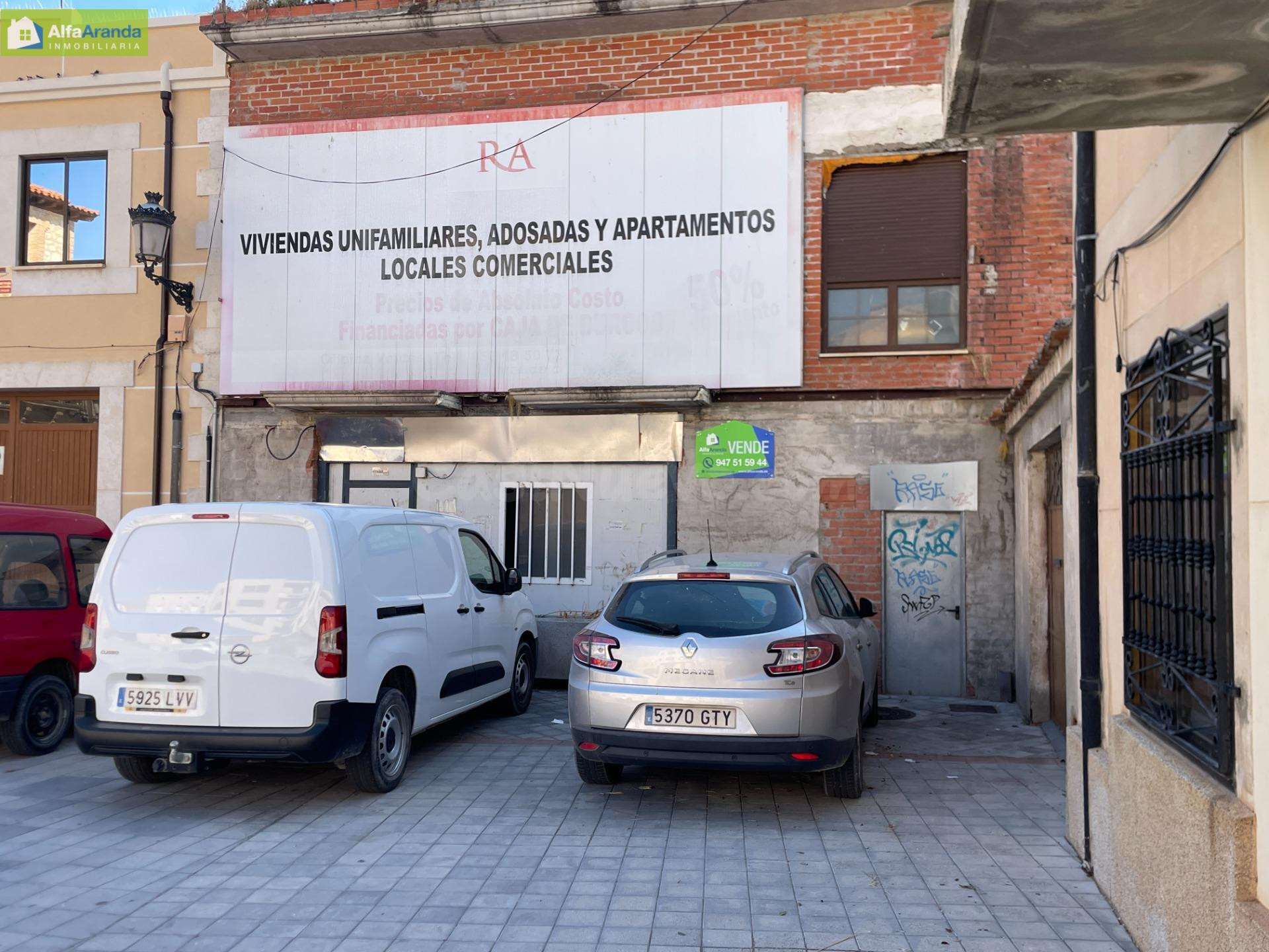 VIVIENDAS EN CONSTRUCCIÓN EN FUENTESPINA, GRAN BAJADA HASTA 