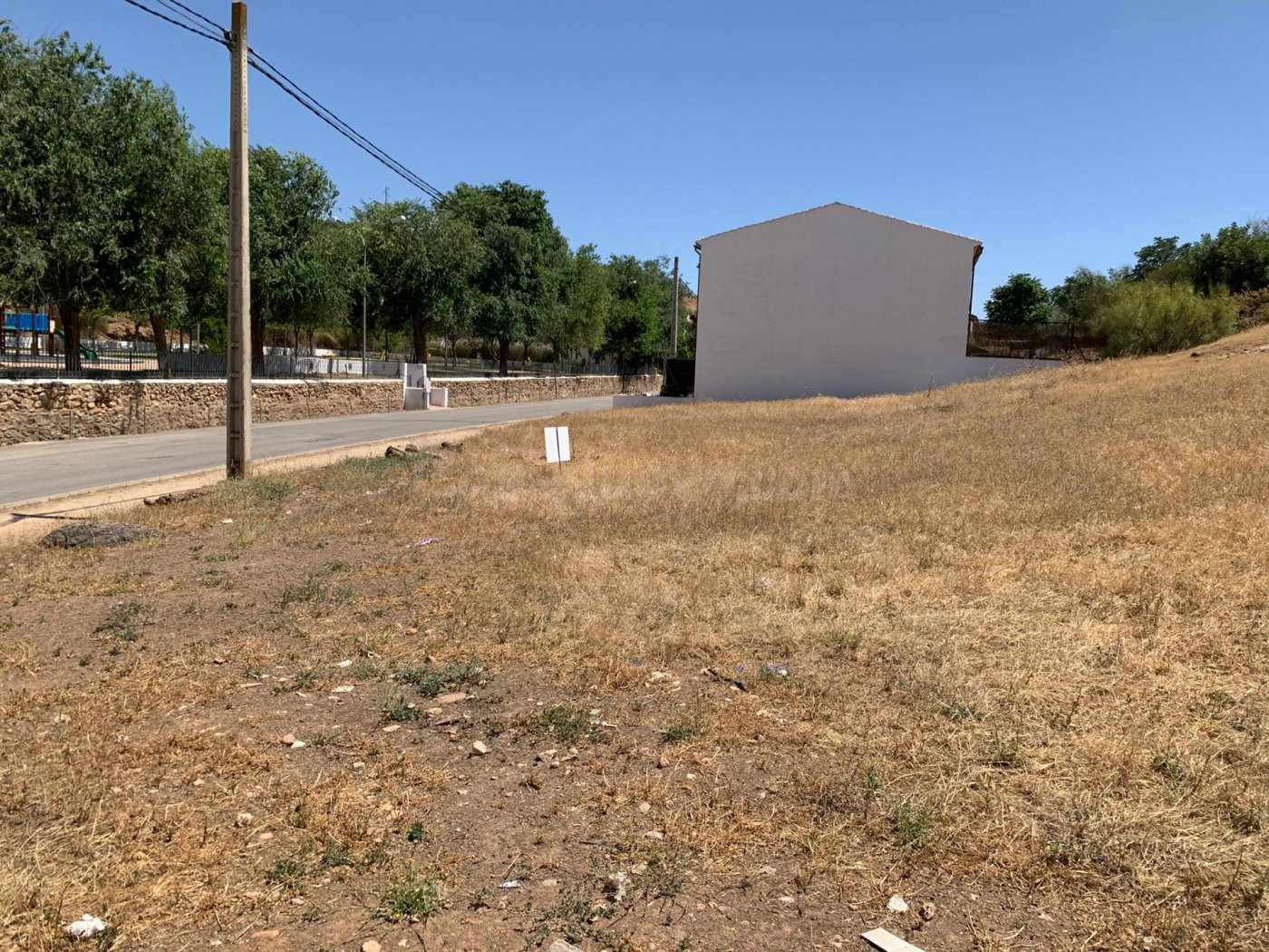 Solar de 1610m2 en Alameda en Calle Cañada - foto 2