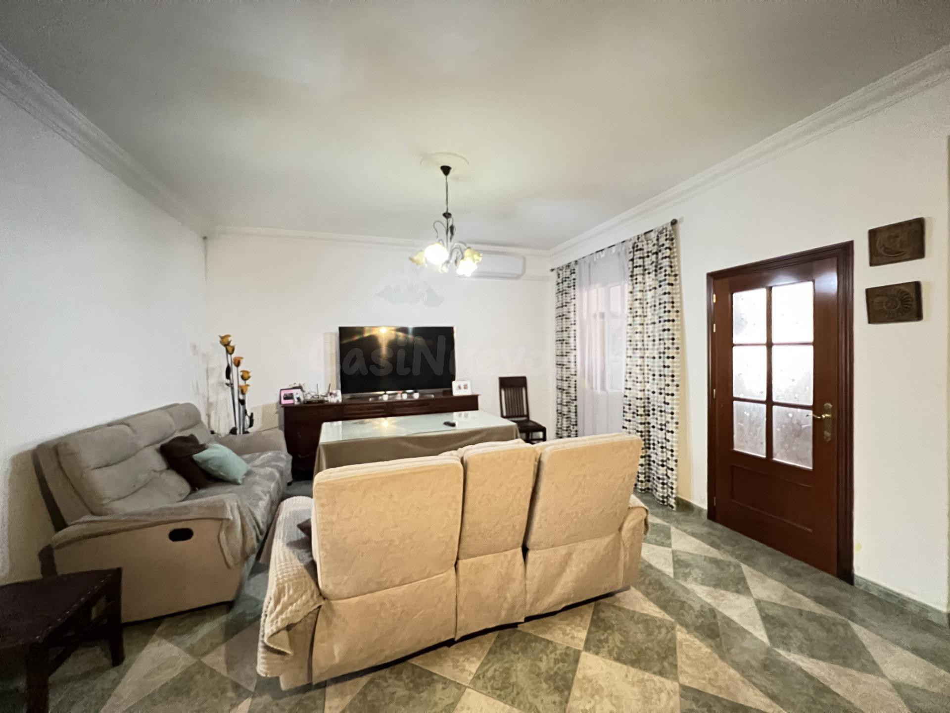 EN EXCLUSIVA, CASA EN ALAMEDA CON PISO EN PLANTA ALTA¡¡¡¡ - foto 3