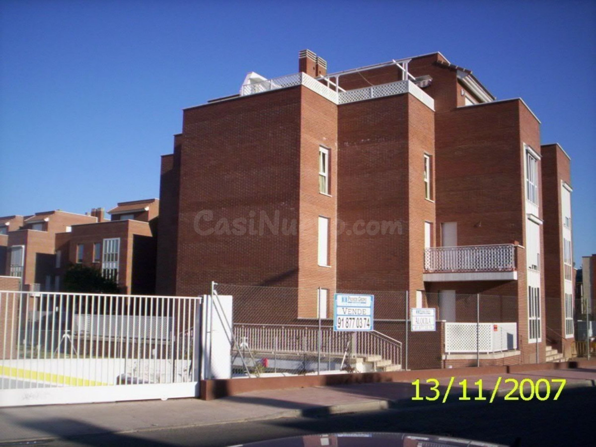 Plazas de garaje y trasteros en Jardines de Florencia, Camin - foto 4