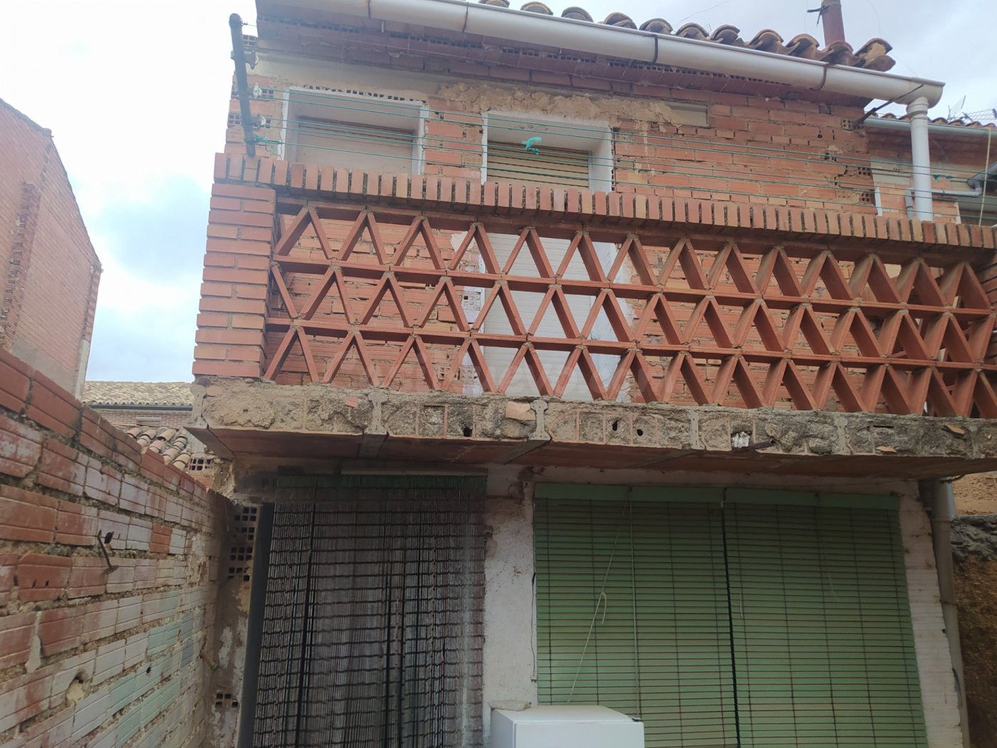 SE VENDE CASA EN MONREAL DEL CAMPO - foto 3