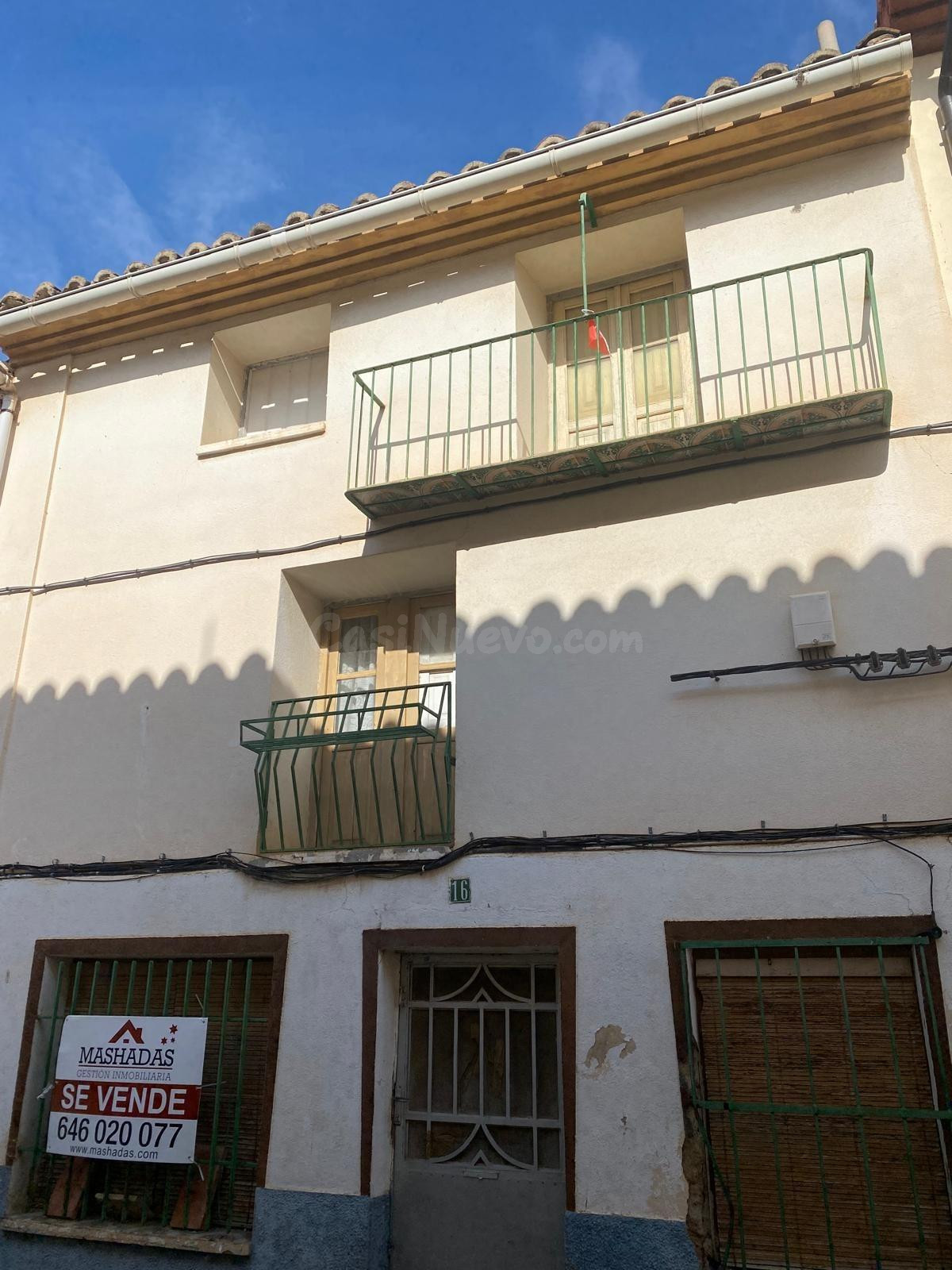 CASA EN VENTA EN FUENTES CLARAS - foto 2