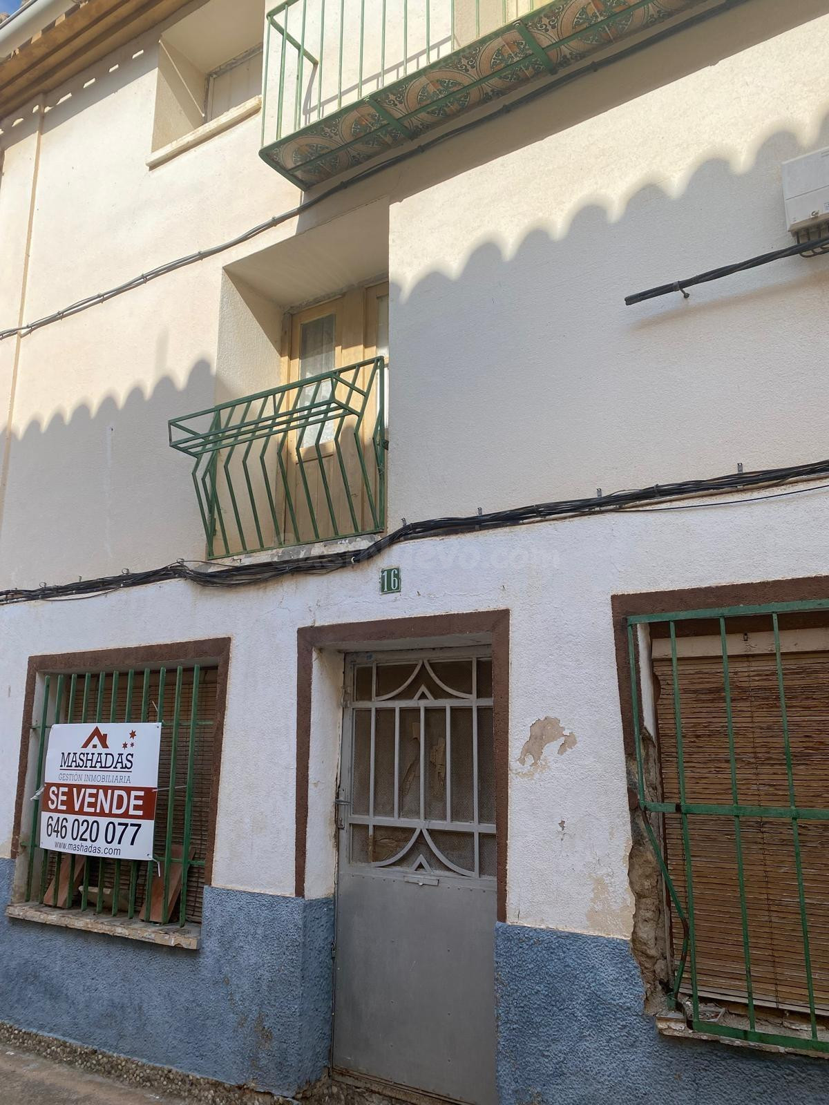 CASA EN VENTA EN FUENTES CLARAS - foto 3
