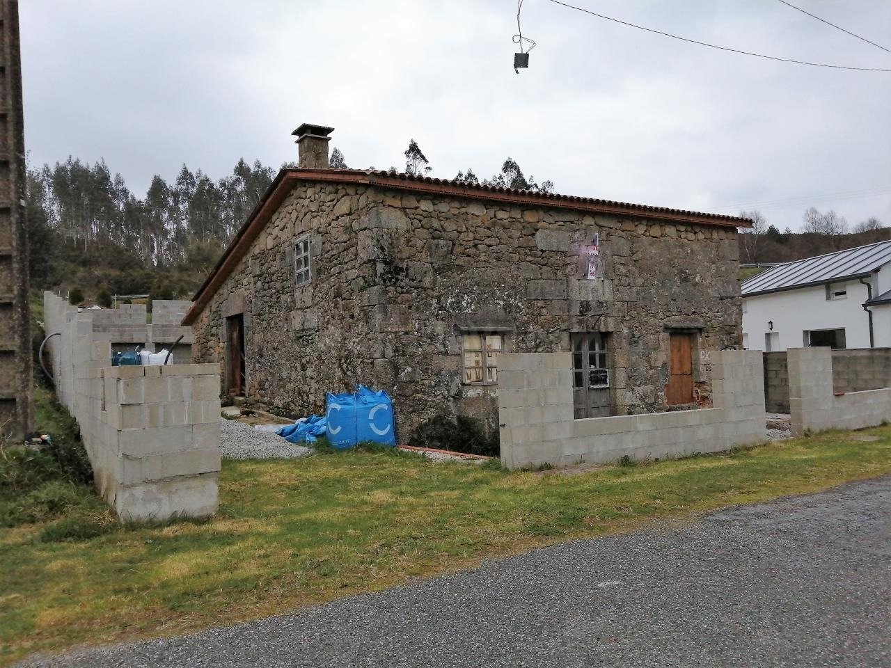 CASA DE PIEDRA PARA RESTAURAR  Y CON FINCA EN SAN SADURNINO, - foto 3