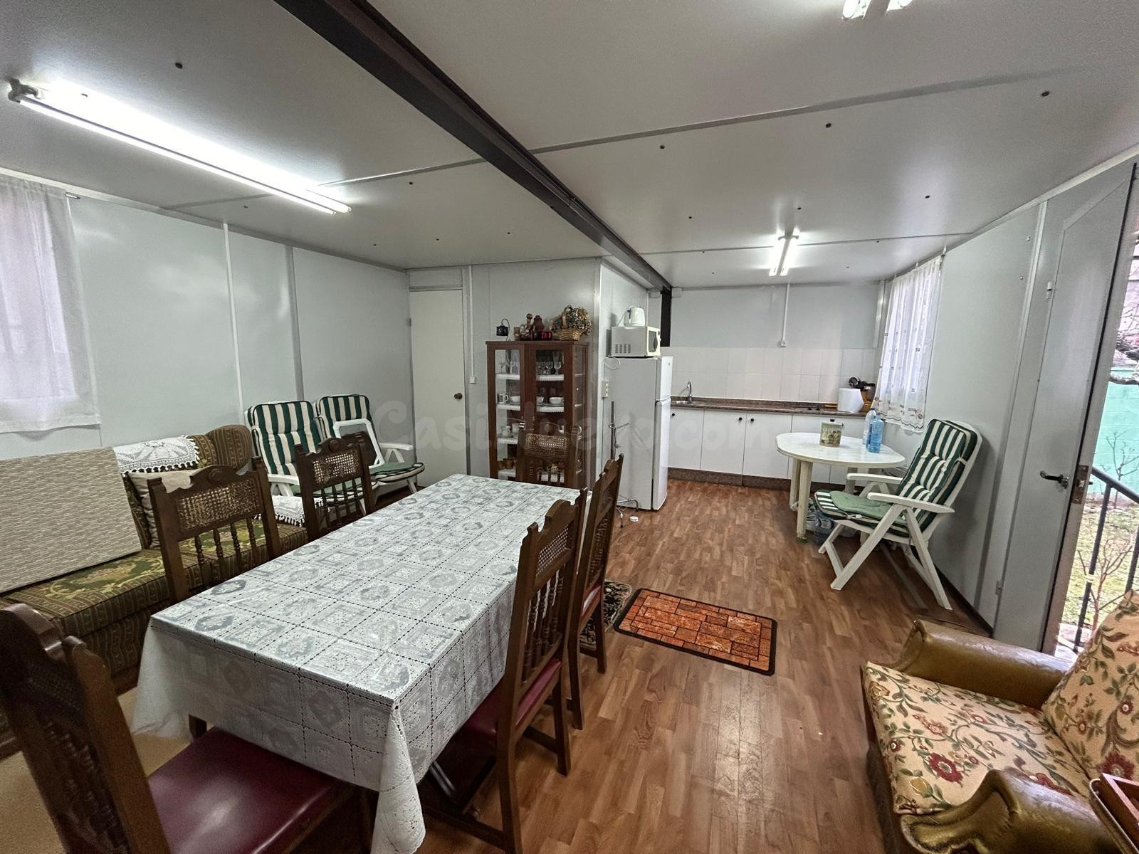 SE VENDE PARCELA URBANA CON CASA PREFABRICADA - foto 3