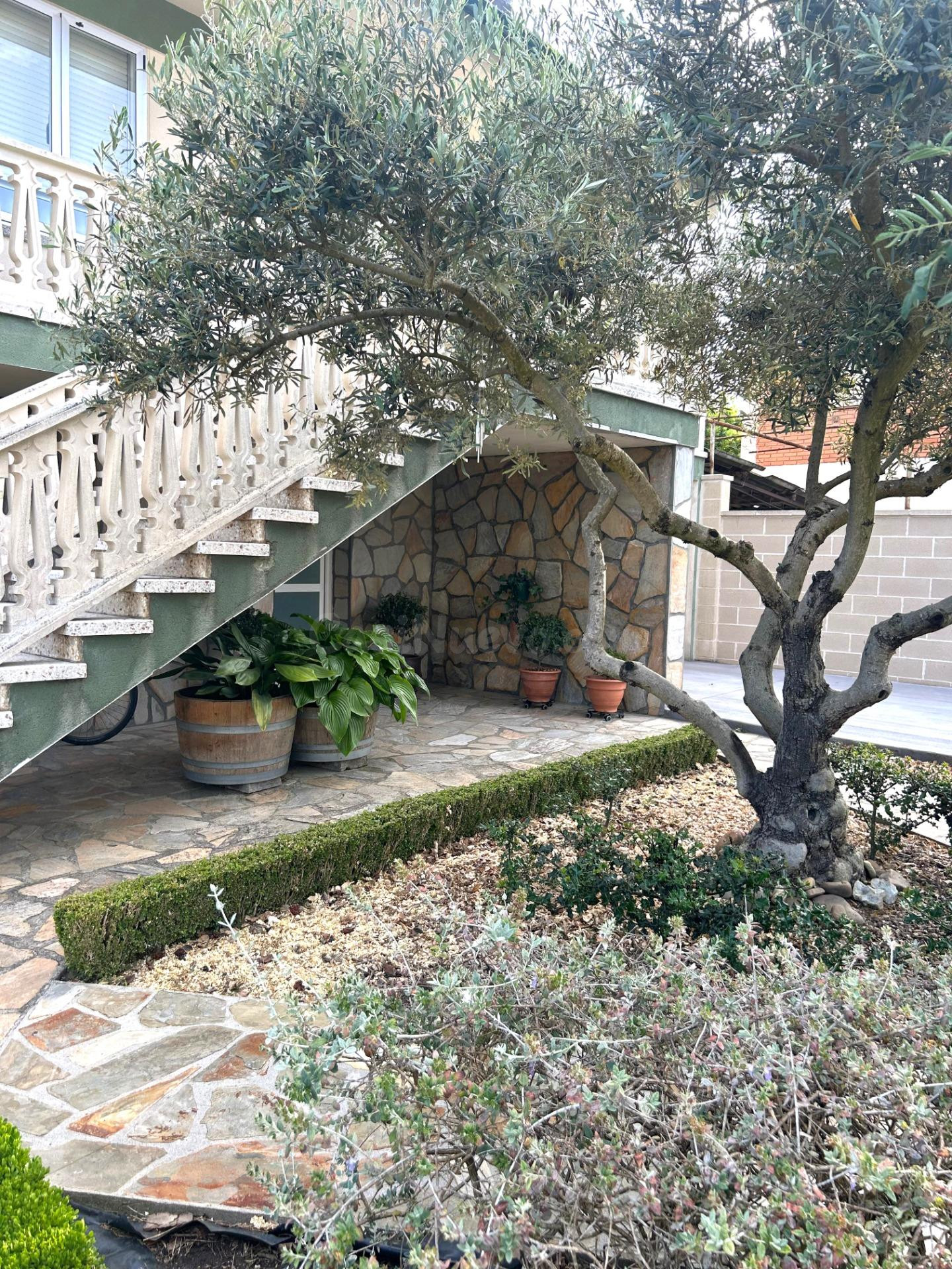 SE VENDE CHALET INDEPENDIENTE EN FUENTES NUEVAS - foto 5