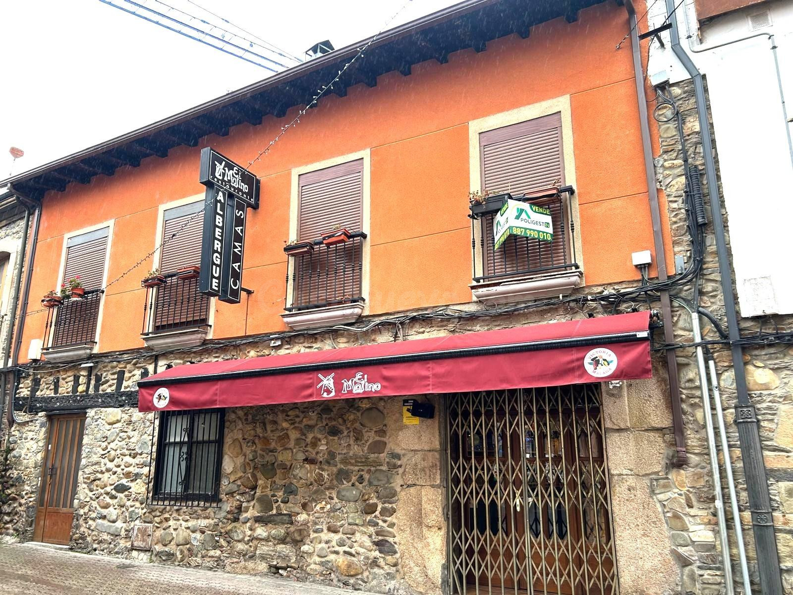 Hostal-Albergue en Funcionamiento en el Camino de Santiago