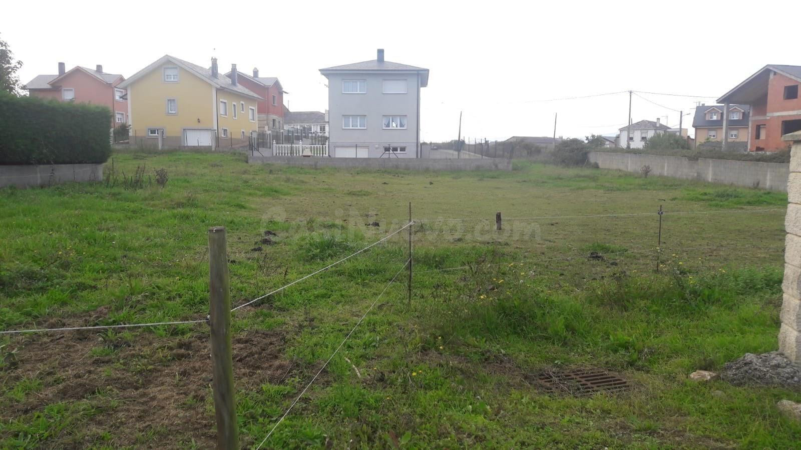 Oportunidad de Inversión: Solar Urbano a un Kilómetro de la  - foto 2