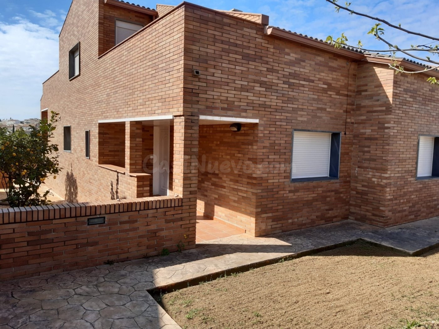Magnifico chalet individual en el Castell de Montornes - foto 4