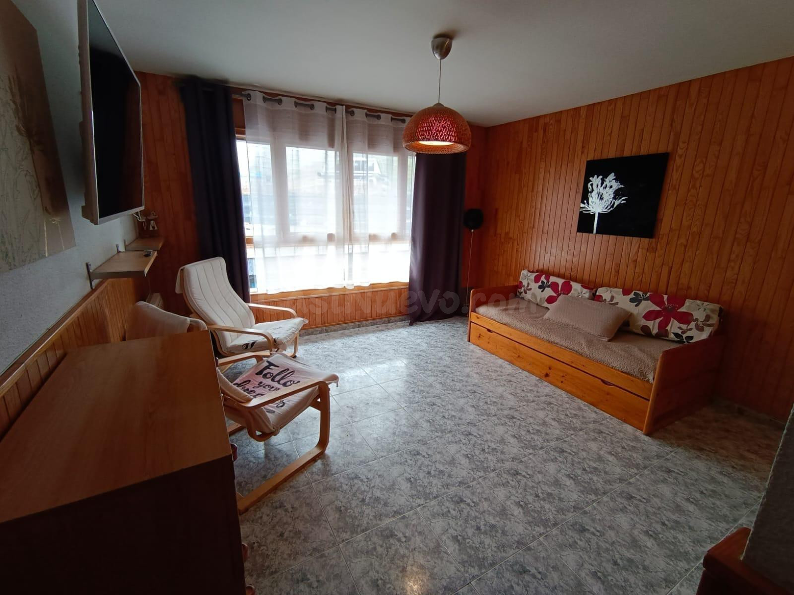 Apartamento con habitación separada a pie de pistas