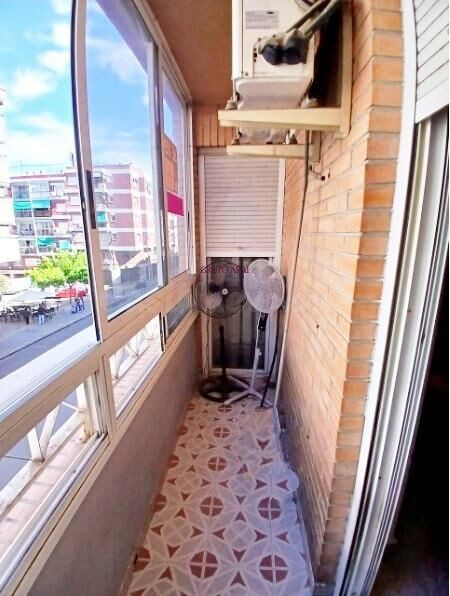 Vivienda luminosa y cómoda en Avenida de Novelda - foto 3