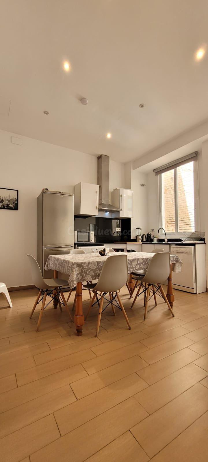 Alquiler de una casa en Cabanyal de 4 habitaciones y 2 baños