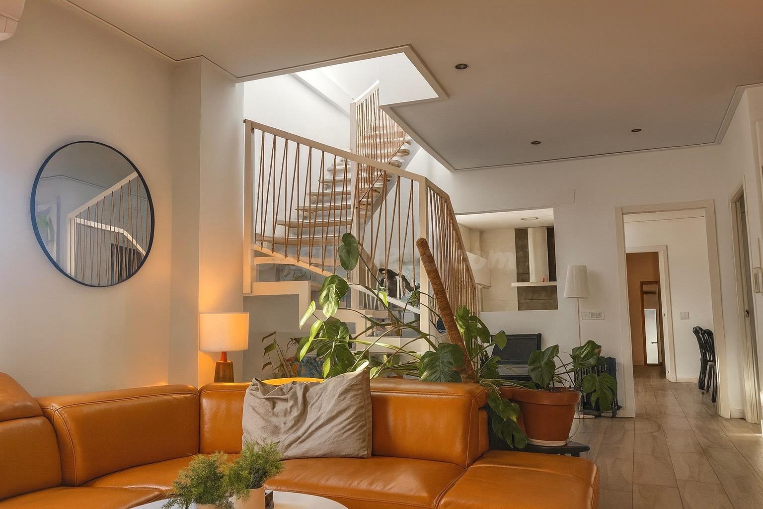 Casa independiente con gran terraza-ático y vistas al mar - foto 3