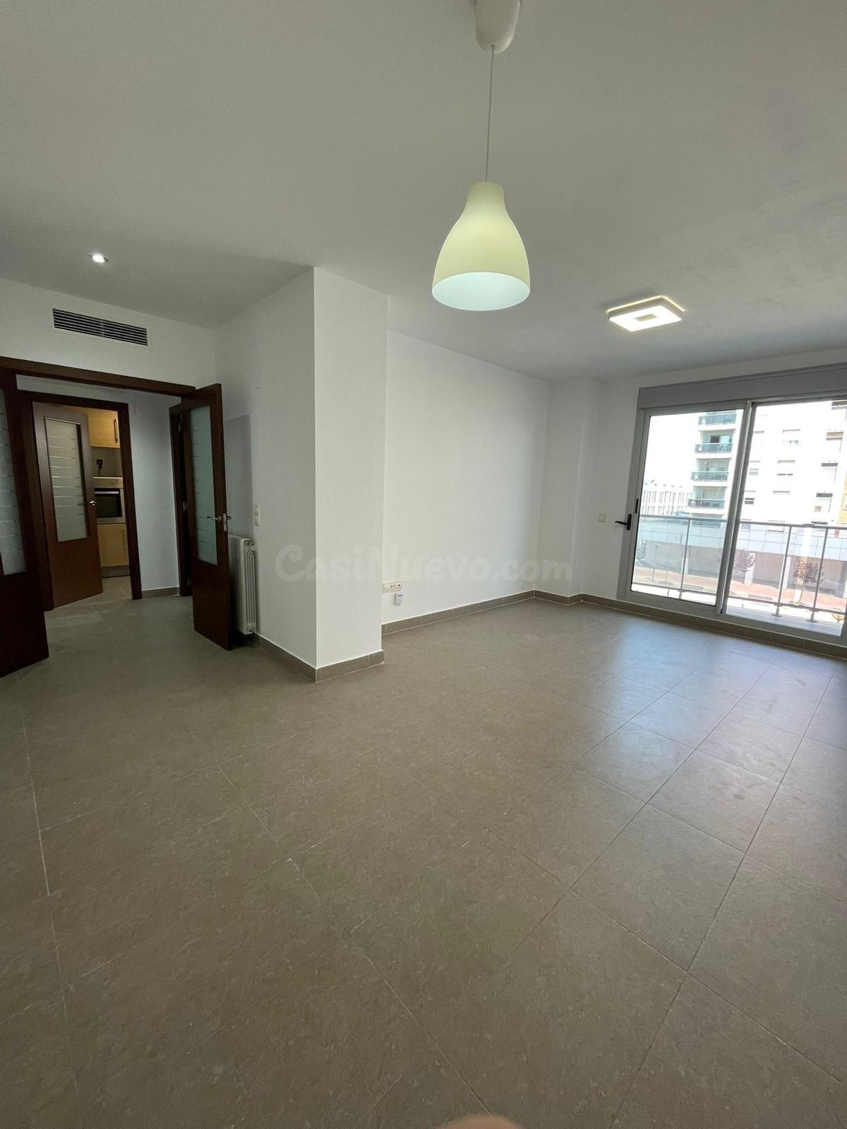 Magnífico Piso con Garaje en Venta en L’Eixereta – A 100 m d - foto 4