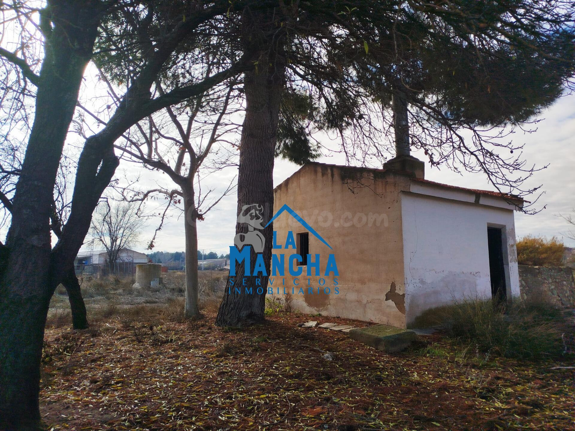 INMOBILIARIA LA MANCHA VENDE TERRENO RÚSTICO JUNTO A LA CIUD - foto 2