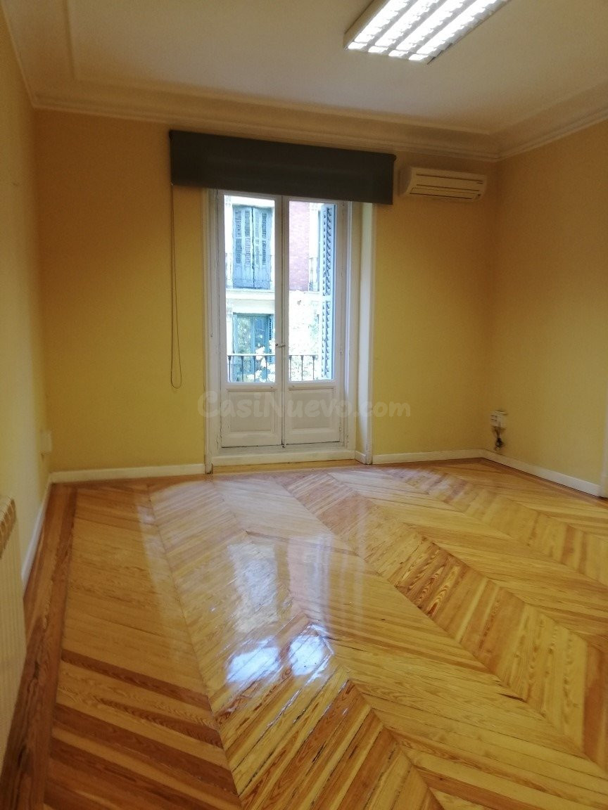 RECOLETOS-SERRANO, OFICINA CENTRICA en EDIFICIO SEÑORIAL, 268m2, EXTERIOR, 4300€/mes